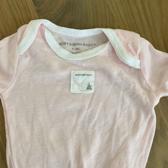 Burt’s bees Long sleeve onesie body suits 0-3M - Picture 6 of 6